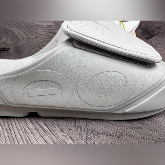 OOFOS Ooahh Slide Sandals Sport Flex Cosmic Grey Mens 9 Womens 11 NWT - Picture 3 of 11